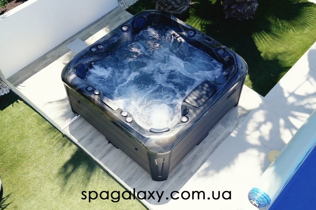 ЯК СТВОРИТИ СТИЛЬНИЙ ДВІР НАВКОЛО СПА-БАСЕЙНУ: МАТЕРІАЛИ, РІШЕННЯ ТА ДИЗАЙН