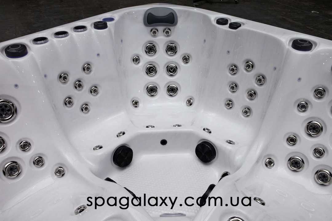 СПА-БАСЕЙН THERMALS SPAS GEMSTONE RUBY: АНГЛІЙСЬКА РОЗКІШ ДЛЯ УКРАЇНСЬКОГО ДОМУ