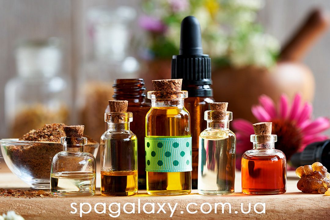 НАЙКРАЩІ АРОМАТИЧНІ ОЛІЇ ТА СОЛІ ДЛЯ СПА-БАСЕЙНУ: ЯК ПОСИЛИТИ ОЗДОРОВЧИЙ ЕФЕКТ ВДОМА