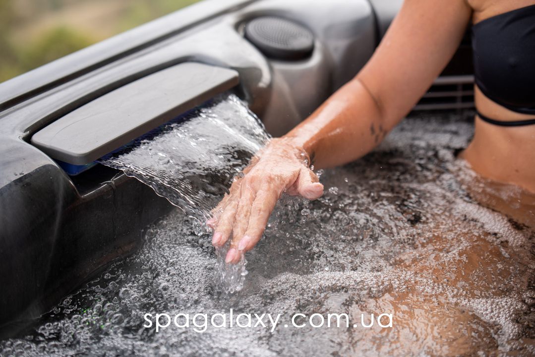 ЕКСПЕРТ РОЗКРИВАЄ: НА ЯКІ ФУНКЦІЇ СПА-БАСЕЙНУ ВАРТО ЗВЕРНУТИ УВАГУ В ПЕРШУ ЧЕРГУ