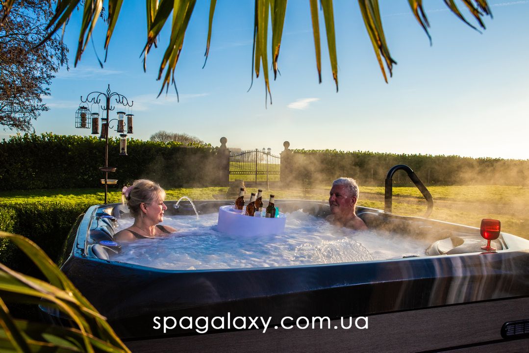 ЛАБОРАТОРІЯ ЩАСТЯ - 5 ГОРМОНІВ, ЯКІ АКТИВУЄ ВАШ СПА-БАСЕЙН