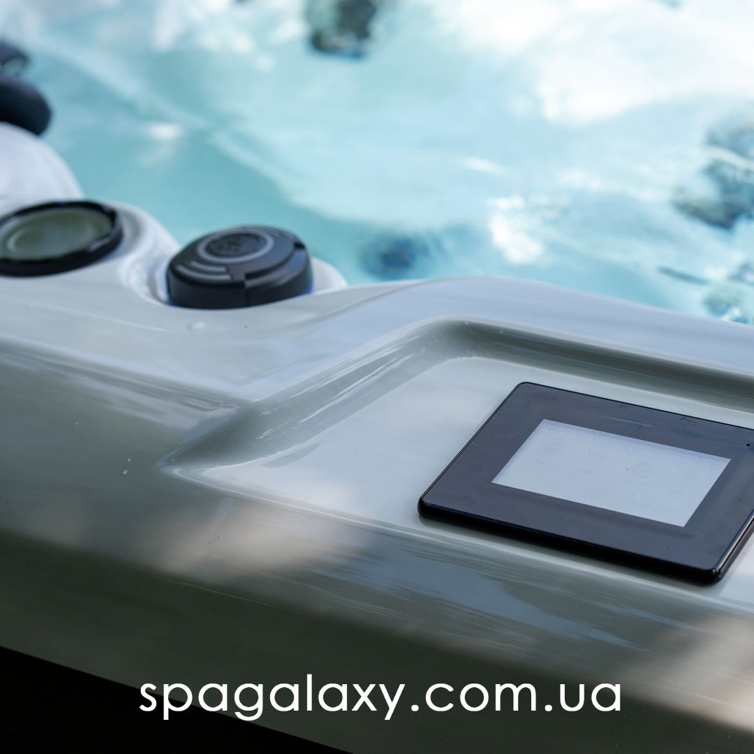 ЧОМУ СПА-БАСЕЙН БІЛОГО КОЛЬОРУ — ЦЕ ПАСТКА ДЛЯ ПЕРФЕКЦІОНІСТА