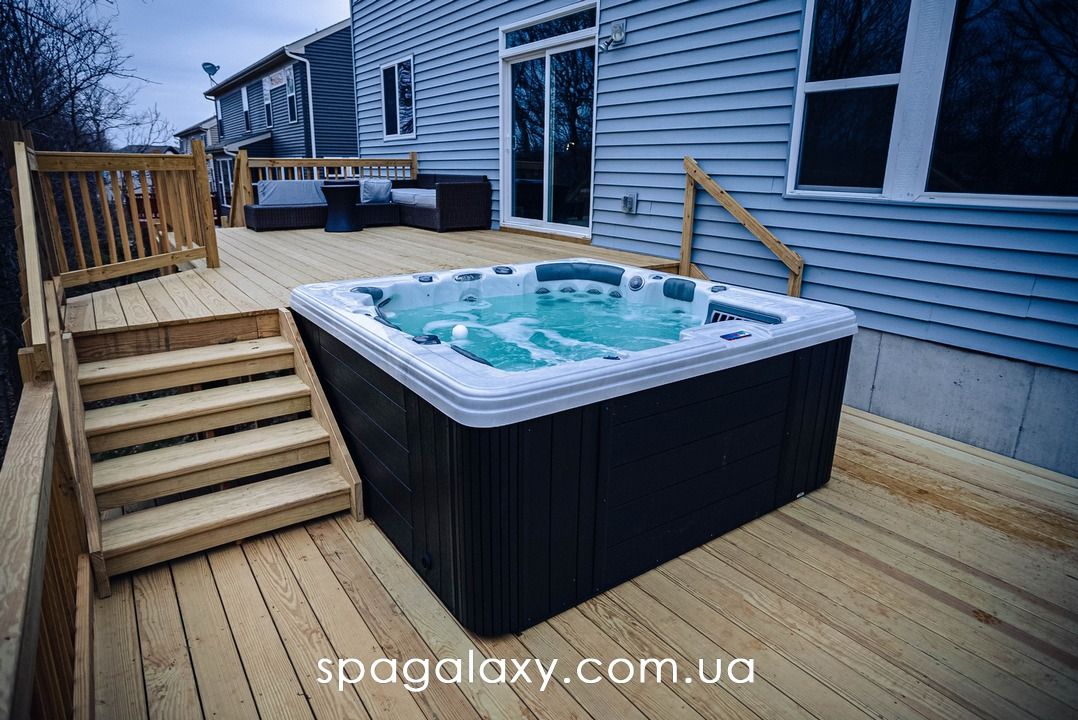 ЧОМУ ПОРОЖНЕЧА НАВКОЛО СПА-БАСЕЙНУ КОШТУЄ ДОРОЖЧЕ ЗА ЗОЛОТО? ГІД ПО МІНІМАЛІЗМУ, ЯКИЙ КРИЧИТЬ ПРО ГРОШІ