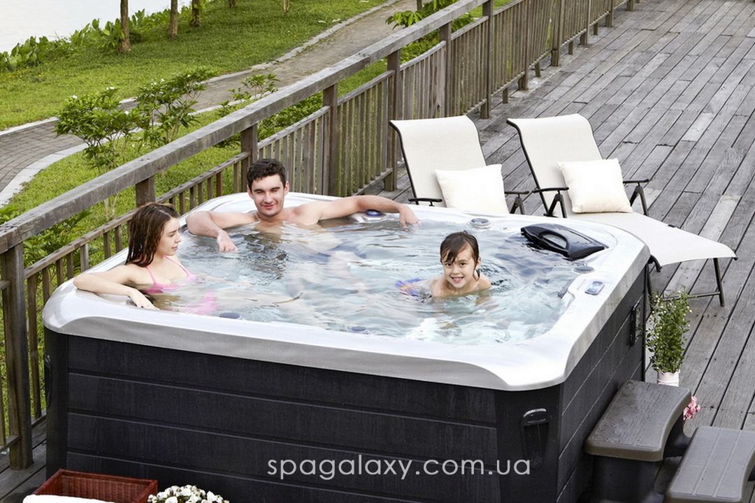 ЯК SPA-БАСЕЙН ЗМІНЮЄ СТИЛЬ ЖИТТЯ ВСІЄЇ РОДИНИ