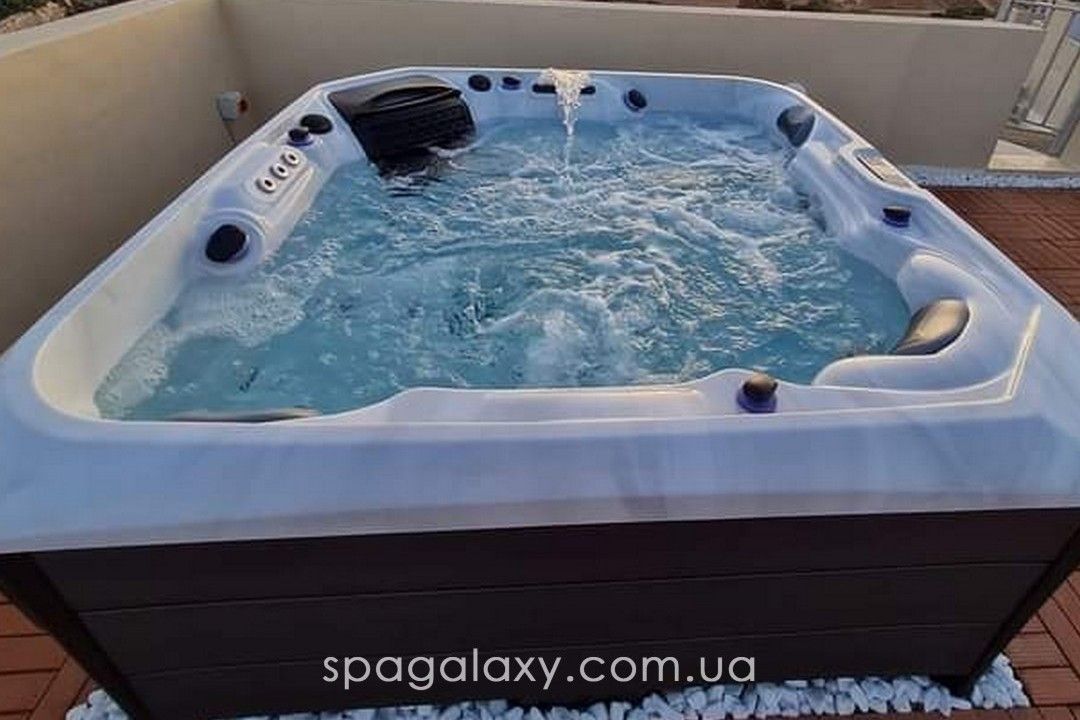 ЯК ПРАЦЮЄ АВТОМАТИЧНА ДЕЗІНФЕКЦІЯ У SPA-БАСЕЙНІ