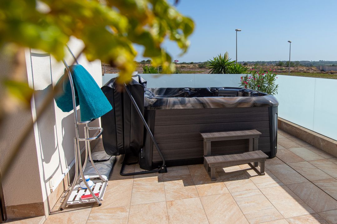 ОСОБИСТИЙ КУРОРТ 24/7: ЧОМУ SPA-БАСЕЙН — ЦЕ НАЙВИГІДНІША АЛЬТЕРНАТИВА ЩОРІЧНІЙ ВІДПУСТЦІ