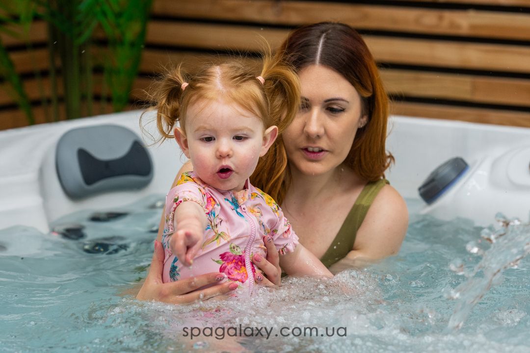 ВОДНИЙ СВІТ РОЗВАГ: ЯК ПЕРЕТВОРИТИ ВАШ SPA-БАСЕЙН НА БЕЗПЕЧНУ ІГРОВУ ЗОНУ ДЛЯ ДІТЕЙ