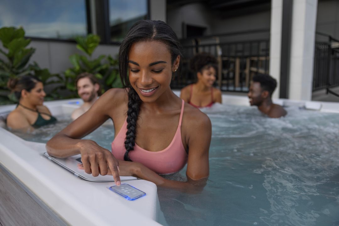 ТЕХНОЛОГІЧНА ВІЙНА У ВАШОМУ ДЖАКУЗІ: ЯК СУЧАСНІ СПА-БАСЕЙНИ ПЕРЕМАГАЮТЬ БАКТЕРІЇ