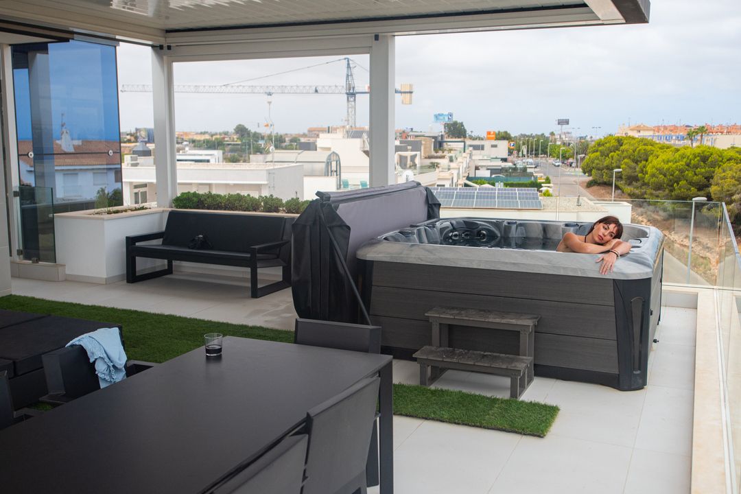 ЯК SPA-БАСЕЙН ПІДКРЕСЛЮЄ СТИЛЬ ЖИТТЯ ВЛАСНИКА: БІЛЬШЕ, НІЖ ПРОСТО ВОДА