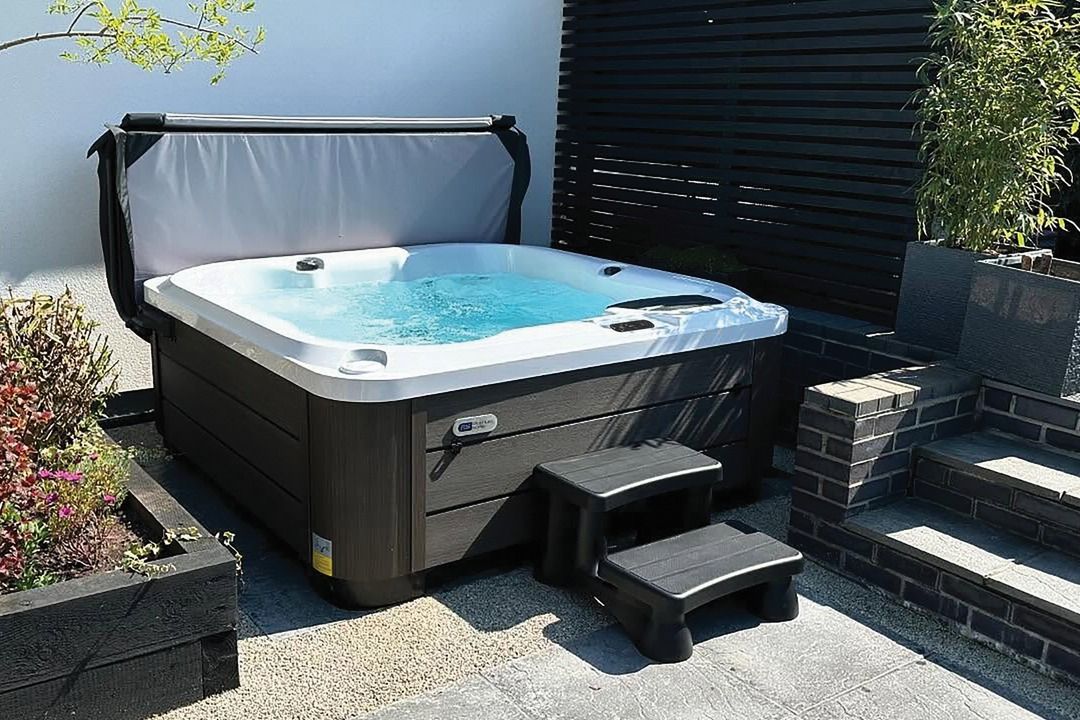 ЯК ПЕРЕТВОРИТИ ДВІР НА КУРОРТ, НЕ ЗБУДУВАВШИ БАСЕЙН-ОКЕАН