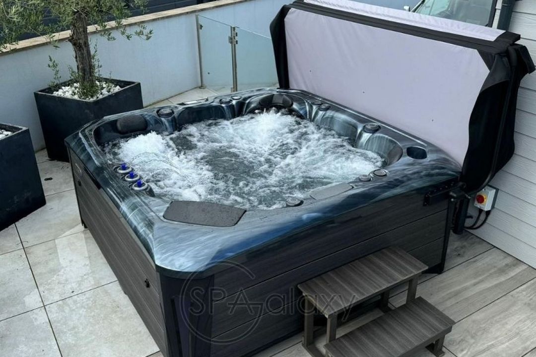 SUPERIOR SPAS TOKYO: ВАШ ОСОБИСТИЙ ГІНЗА-СТРІТ ДЛЯ РЕЛАКСУ