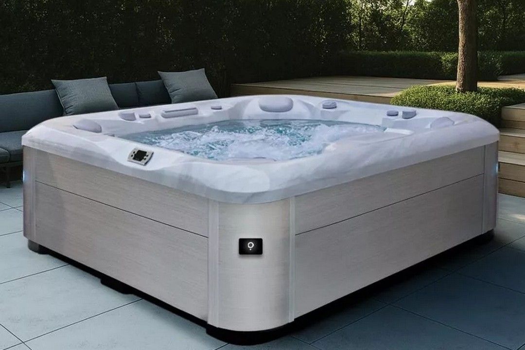 СІДАЙТЕ ЗРУЧНІШЕ У ВАШОМУ VR-ШОЛОМІ: ЧИ ЗАМІНИТЬ ВІРТУАЛЬНИЙ SPA-БАСЕЙН РЕАЛЬНИЙ?