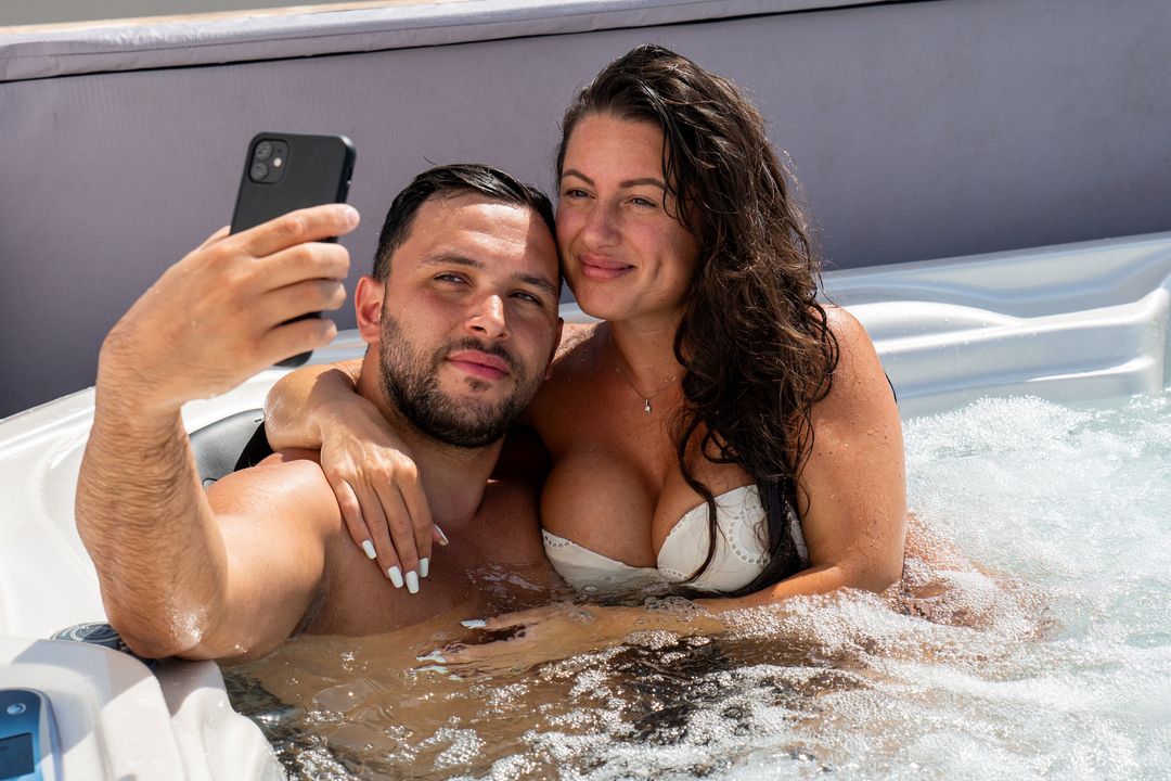 SPA ЯК ПАРА-ТЕРАПІЯ: ЯК ТЕПЛА ВОДА РЯТУЄ СТОСУНКИ ВІД РУТИНИ