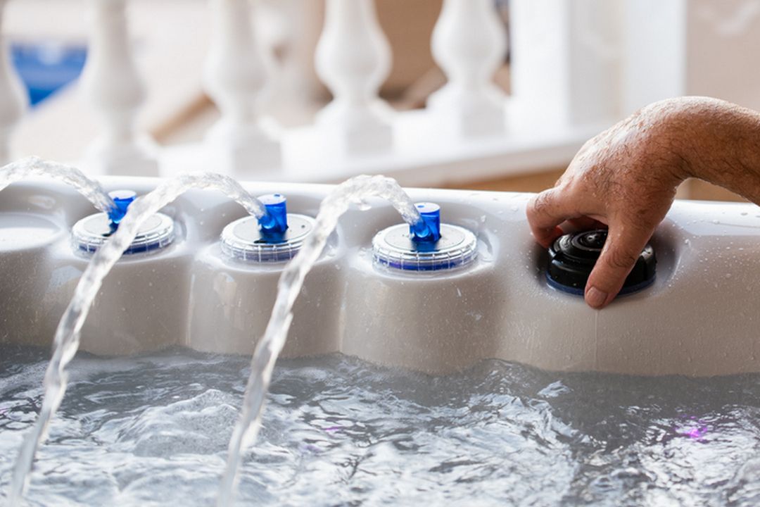 НОВЕ ПОКОЛІННЯ ГІДРОМАСАЖУ: ЯК КЕРУВАТИ СВОЇМ СТАНОМ ЗА ДОПОМОГОЮ ВОДИ