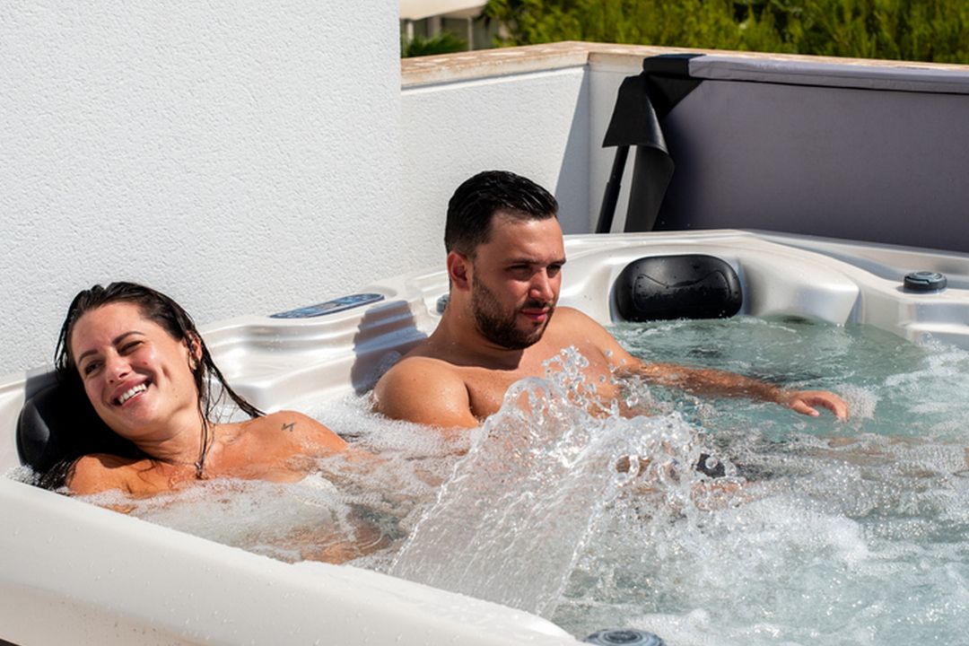 ДИХАЙТЕ ГЛИБШЕ, СТРЕСУЙТЕ МЕНШЕ: ЯК ВАШ SPA-БАСЕЙН СТАЄ НАЙКРАЩИМ ТРЕНЕРОМ З ДИХАННЯ