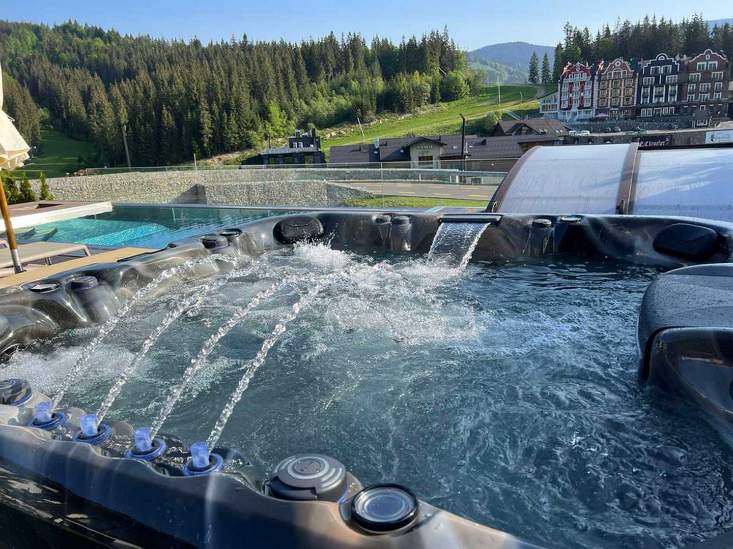 ПОМИЛКИ ІНТУЇТИВНОГО ГЕНІЯ: ЯК НЕ ПЕРЕТВОРИТИ СВІЙ SPA-БАСЕЙН НА ДОРОГЕ БОЛОТО