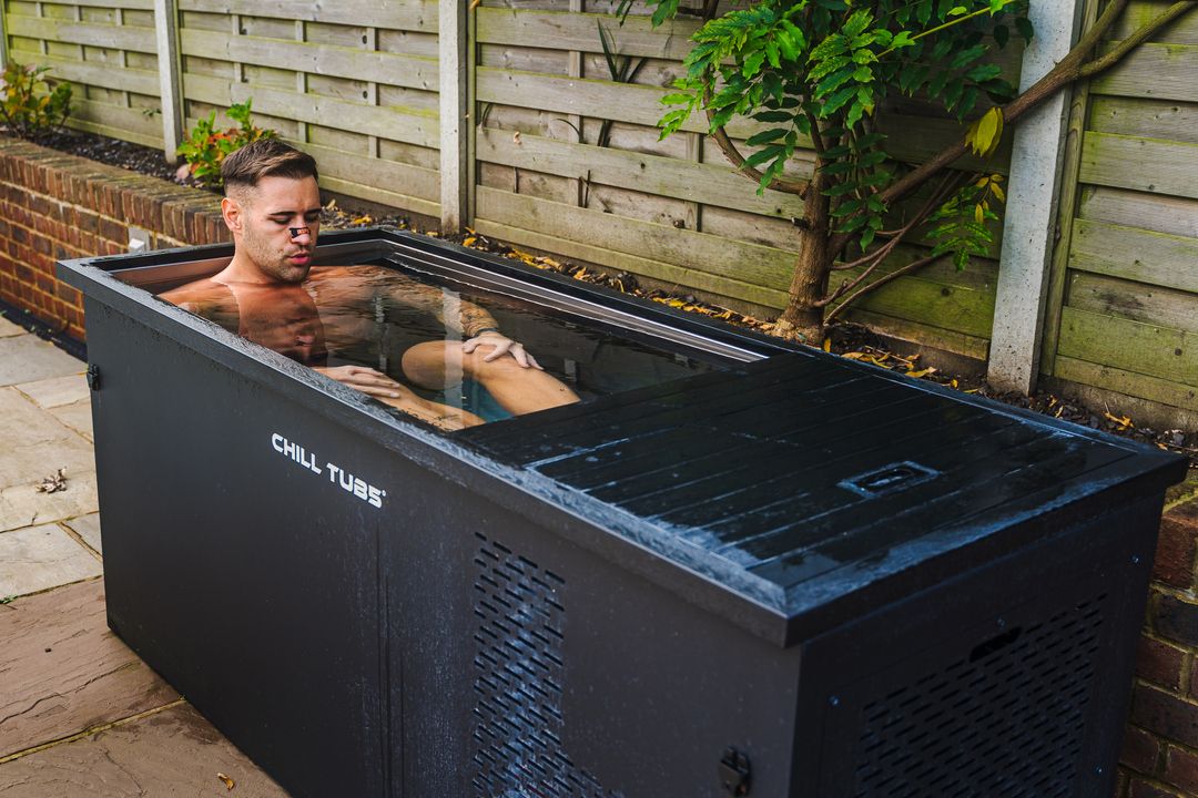 КРИЖАНИЙ ЗАКІНЧЕННЯ ДНЯ: ЧОМУ ВЕЧІРНІЙ CHILL TUB — НАЙКРАЩИЙ СПОСІБ 