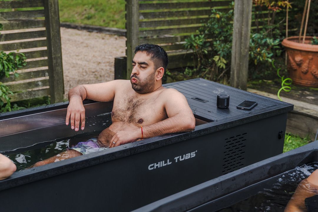 КРИЖАНА ШКОЛА ДИСЦИПЛІНИ: ЯК ДВІ ХВИЛИНИ В CHILL TUB ПЕРЕПРОШИВАЮТЬ ВАШ МОЗОК