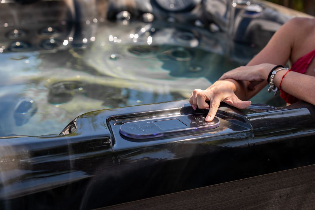 ТИХИЙ КРИК НАГРІВАЧА: 5 НЕОЧЕВИДНИХ СИГНАЛІВ, ЩО ВАШ SPA-БАСЕЙН ПРОСИТЬСЯ НА СЕРВІС