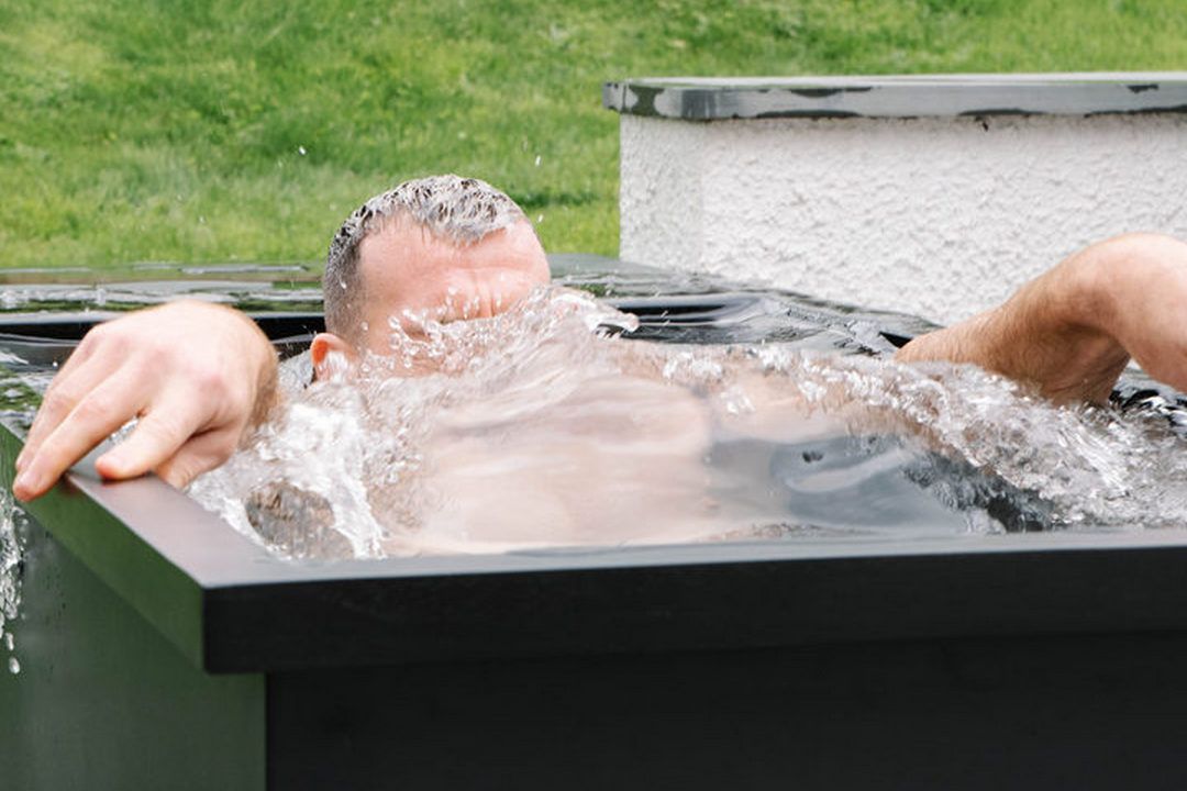 КРИЖАНИЙ ВИБУХ У ВАШІЙ КРОВІ: ГОРМОНАЛЬНА БУРЯ, ЩО ДАРУЄ ЯСНІСТЬ ТА ЕНЕРГІЮ ПІСЛЯ CHILL TUB