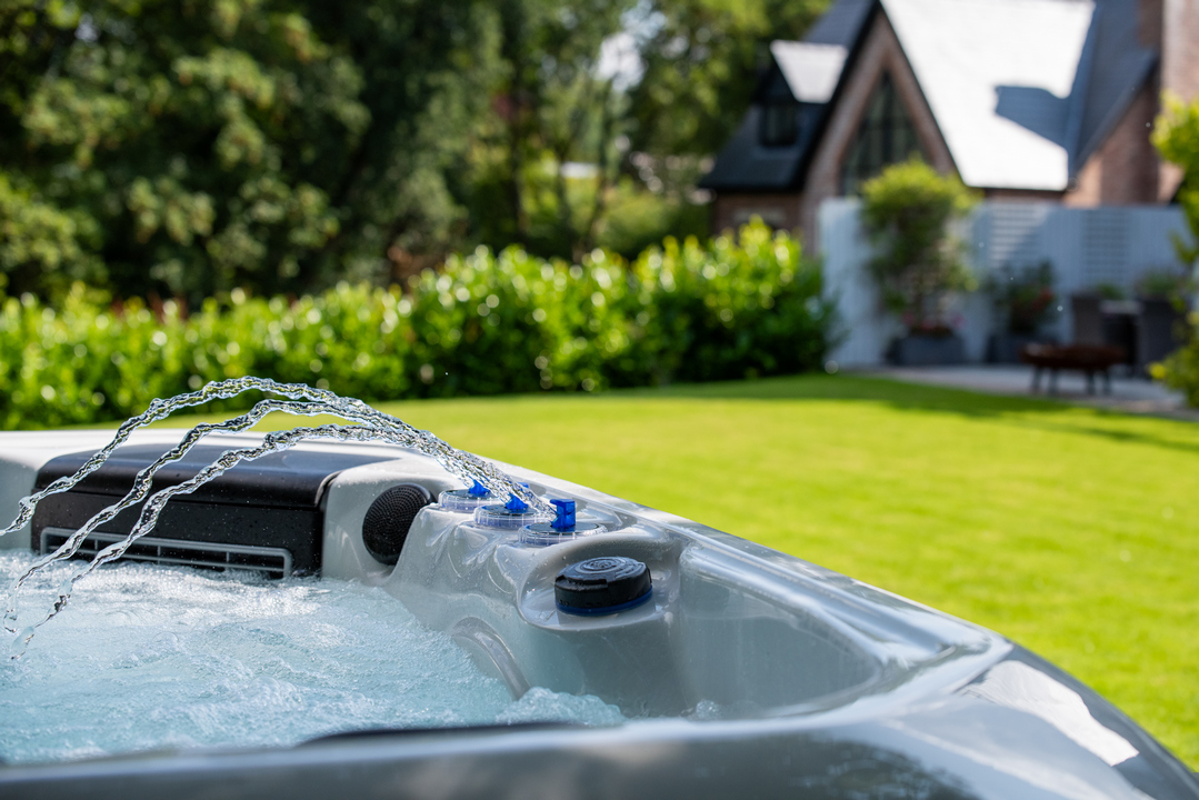 ТІЛО БЕЗ ЗАХИСТУ ЯК ТЕПЛА ВОДА ЗНІМАЄ ХРОНІЧНІ МІКРОСПАЗМИ ЯКІ МИ НЕ ВІДЧУВАЄМО