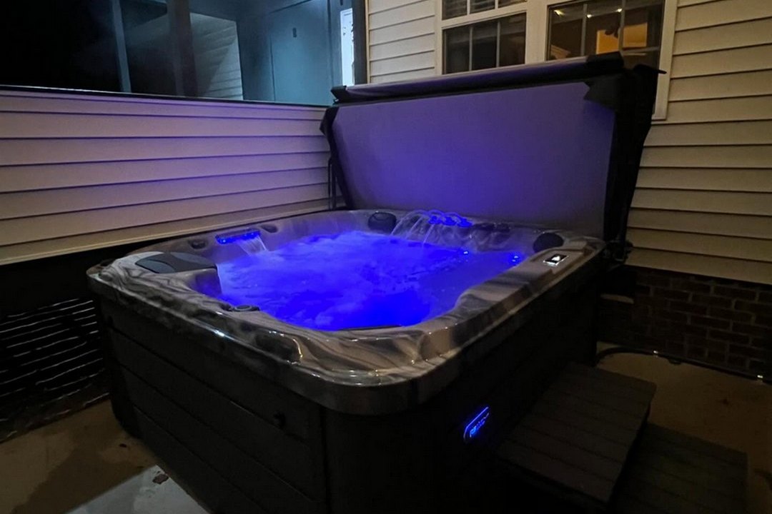 ЦИРКАДНА ПІДСВІТКА У ВОДІ: ЯК НАЛАШТУВАТИ ВАШ БАСЕЙН НА ВИРОБКУ МЕЛАТОНІНУ ТА ІДЕАЛЬНИЙ НІЧНИЙ СОН