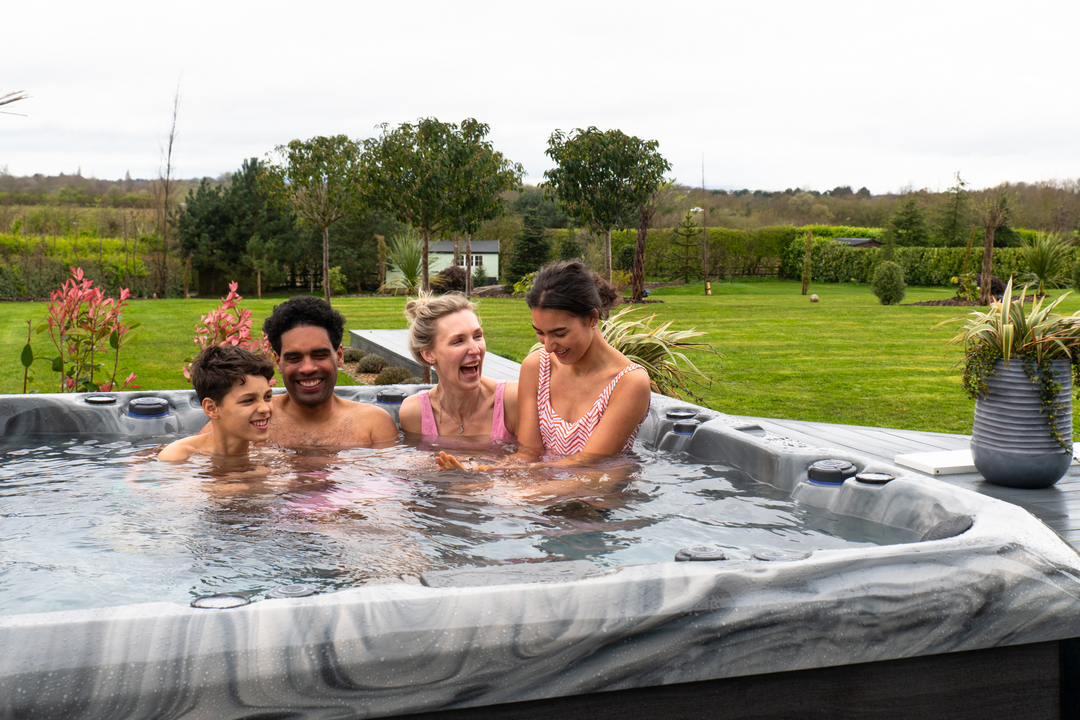 ЗОНА ЦИФРОВОГО ДЕТОКСУ: ЯК ПОБУДУВАТИ НЕВИДИМИЙ ЩИТ ВІД СМАРТФОНІВ НАВКОЛО ВАШОГО БАСЕЙНУ