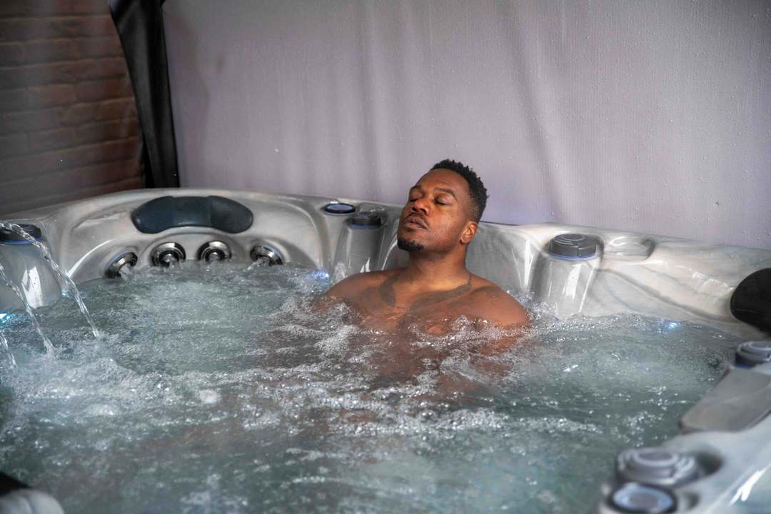 НООТРОПНЫЙ ГИДРОМАССАЖ: СТИМУЛИРУЕМ МОЗГ ЧЕРЕЗ ТОЧКИ НА ЗАТЫЛКЕ И ВОЗВРАЩАЕМ ЯСНОСТЬ МЫШЛЕНИЯ ЗА 15 МИНУТ