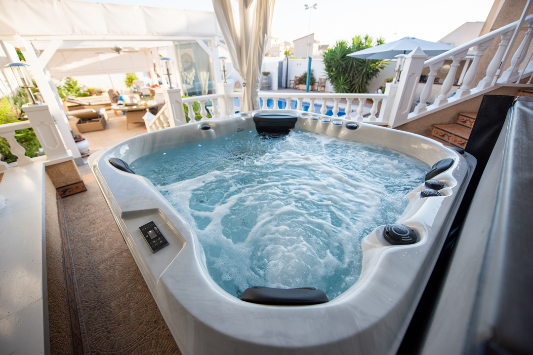 КУПІВЛЯ ВЖИВАНОГО SPA В 2026 РОЦІ: РАЦІОНАЛЬНИЙ ТРІУМФ АБО КВИТОК У СЕРВІСНЕ ПЕКЛО