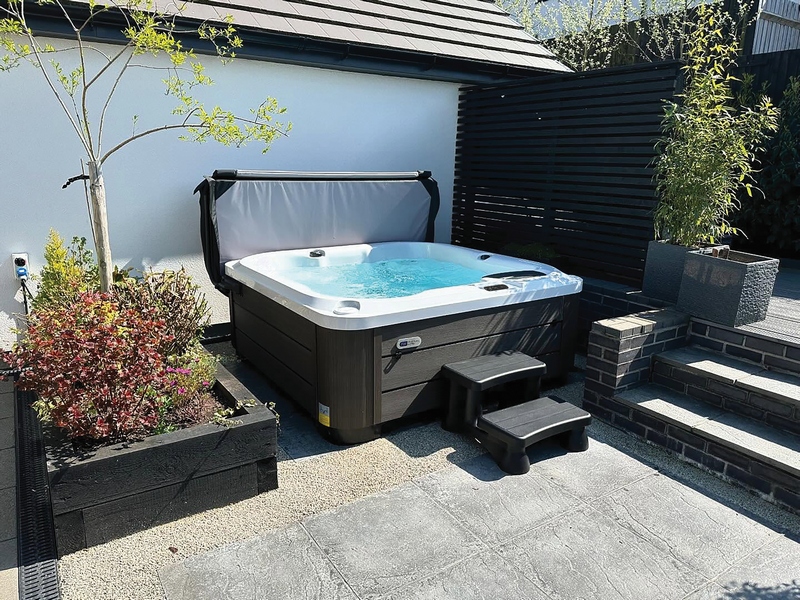 ВАШ ДІМ — ВАШ ОСОБИСТИЙ «ФОРТ-НОКС»: ЧОМУ ІНВЕСТИЦІЯ В СПА-БАСЕЙН НАДІЙНІША ЗА КУПІВЛЮ ЗОЛОТИХ ЗЛИТКІВ